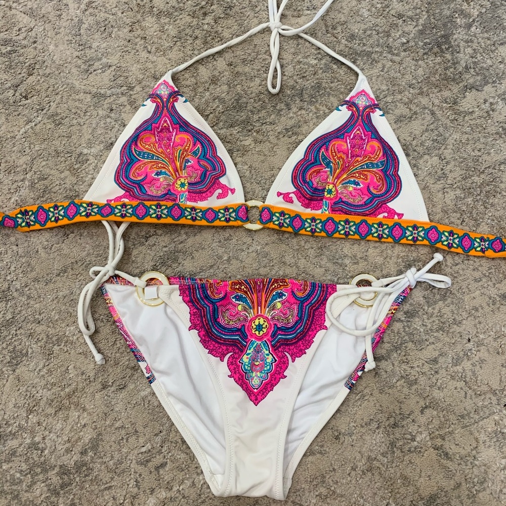 VICTORIAS SECRET SWIMSUIT